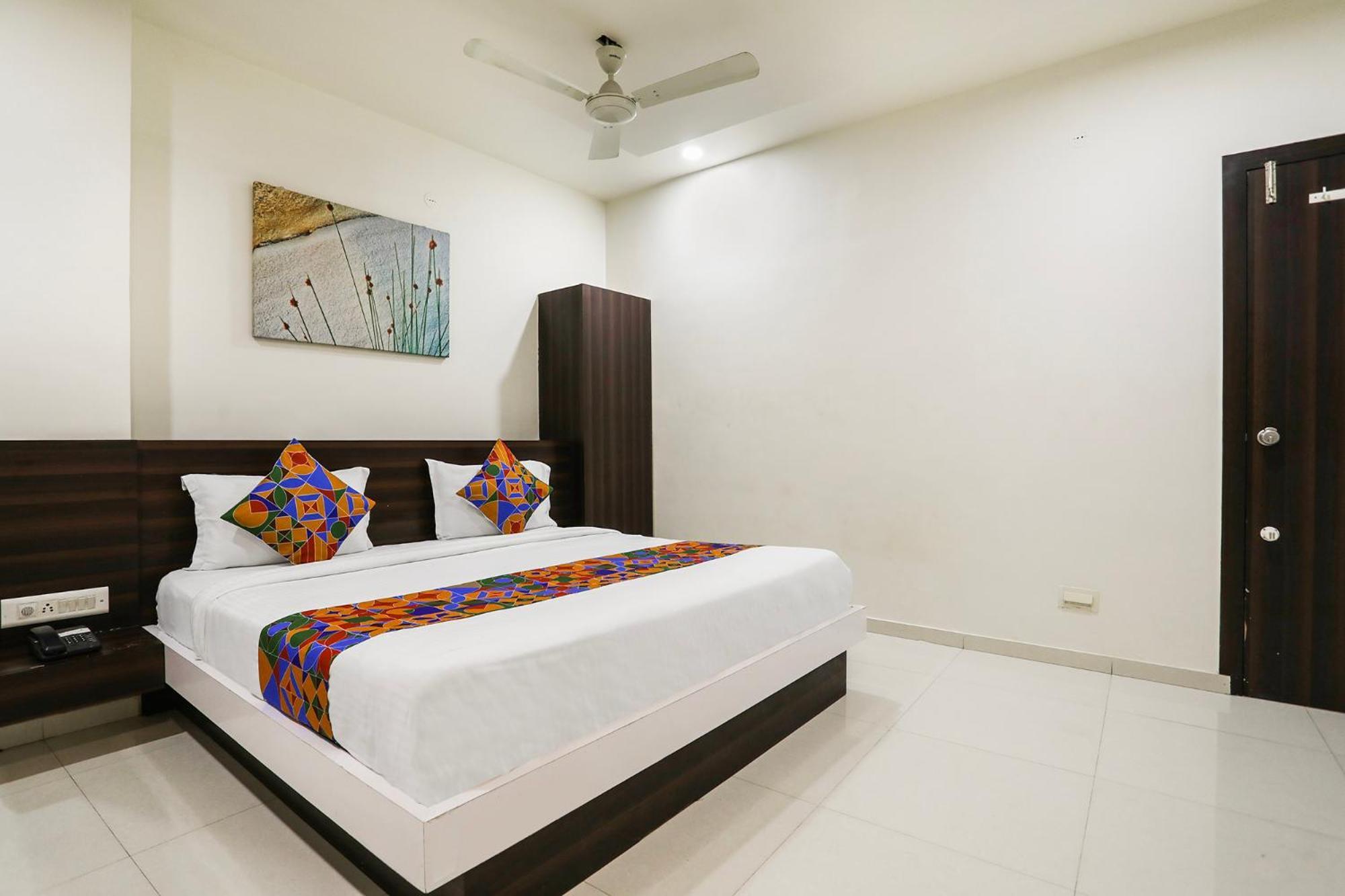 Fabhotel Sk Rajkot Esterno foto