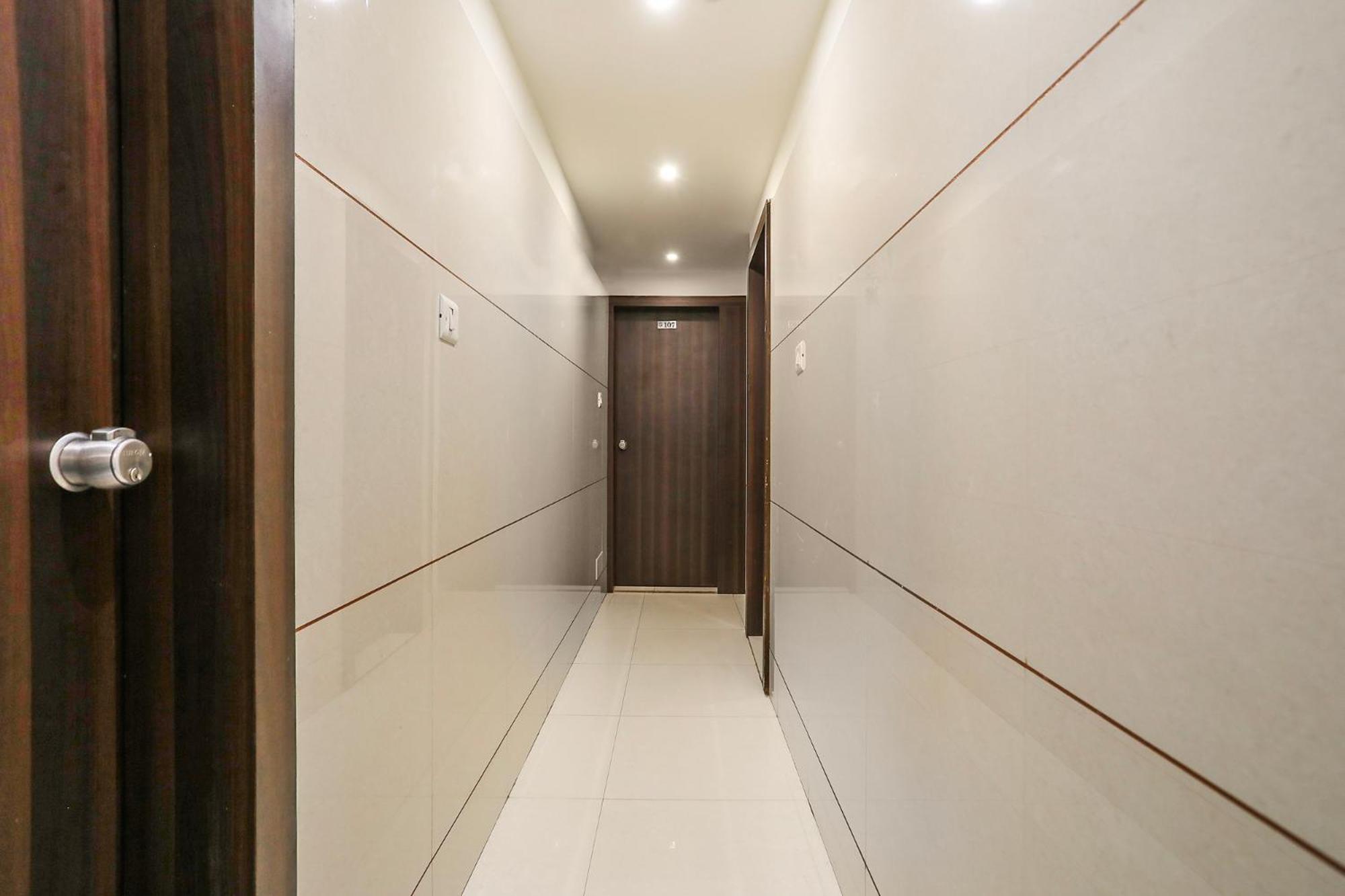 Fabhotel Sk Rajkot Esterno foto