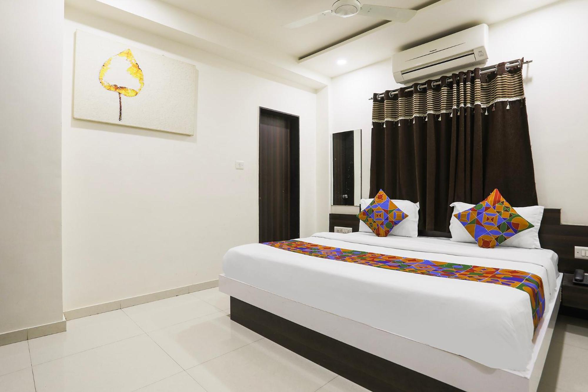 Fabhotel Sk Rajkot Esterno foto