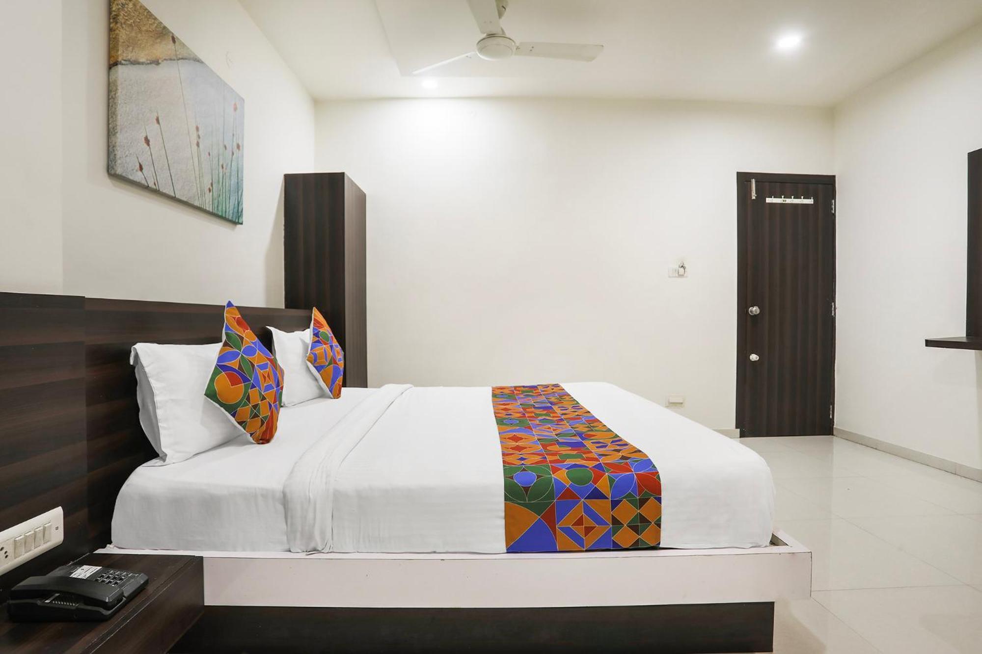 Fabhotel Sk Rajkot Esterno foto