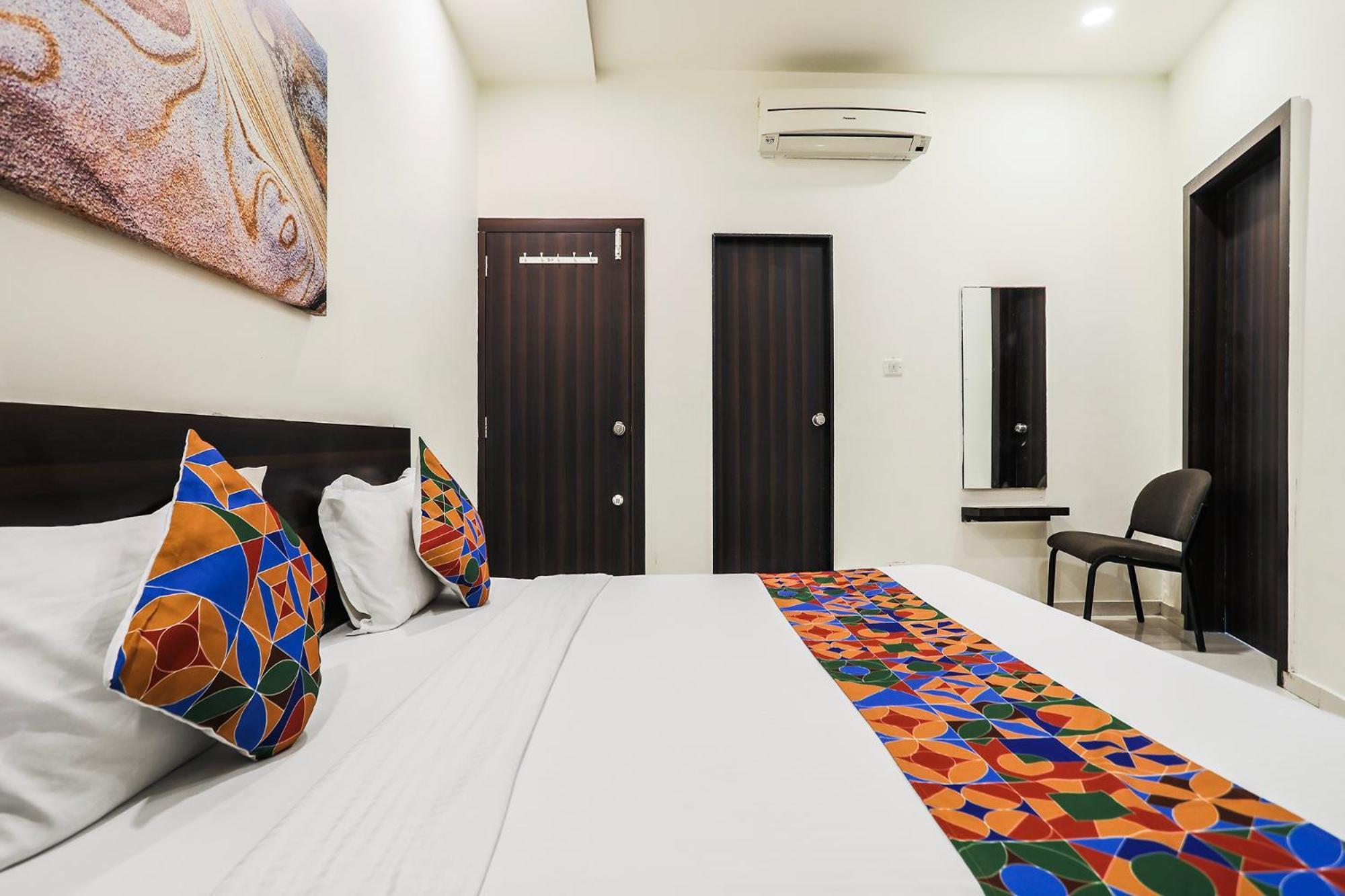 Fabhotel Sk Rajkot Esterno foto