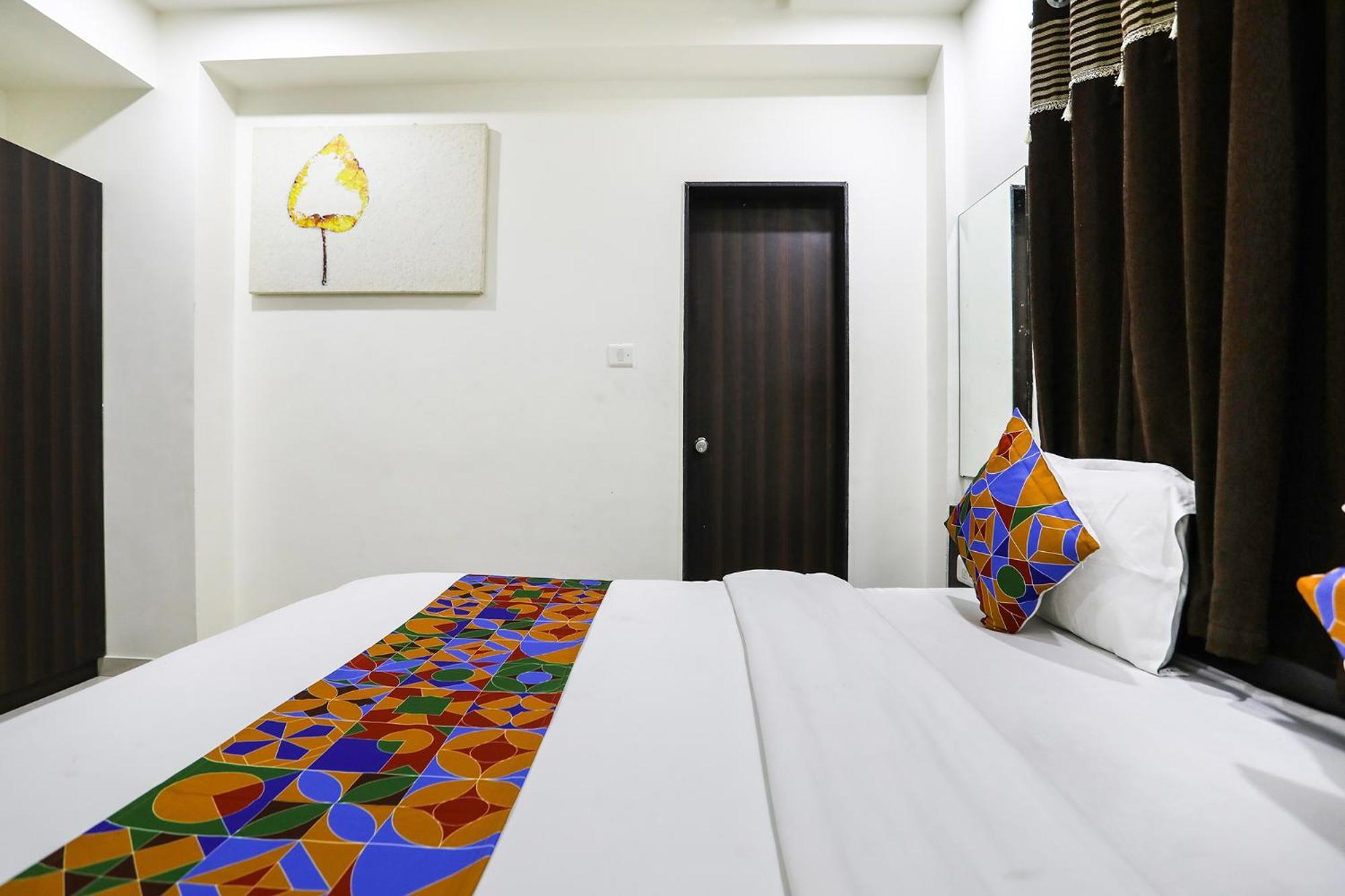 Fabhotel Sk Rajkot Esterno foto